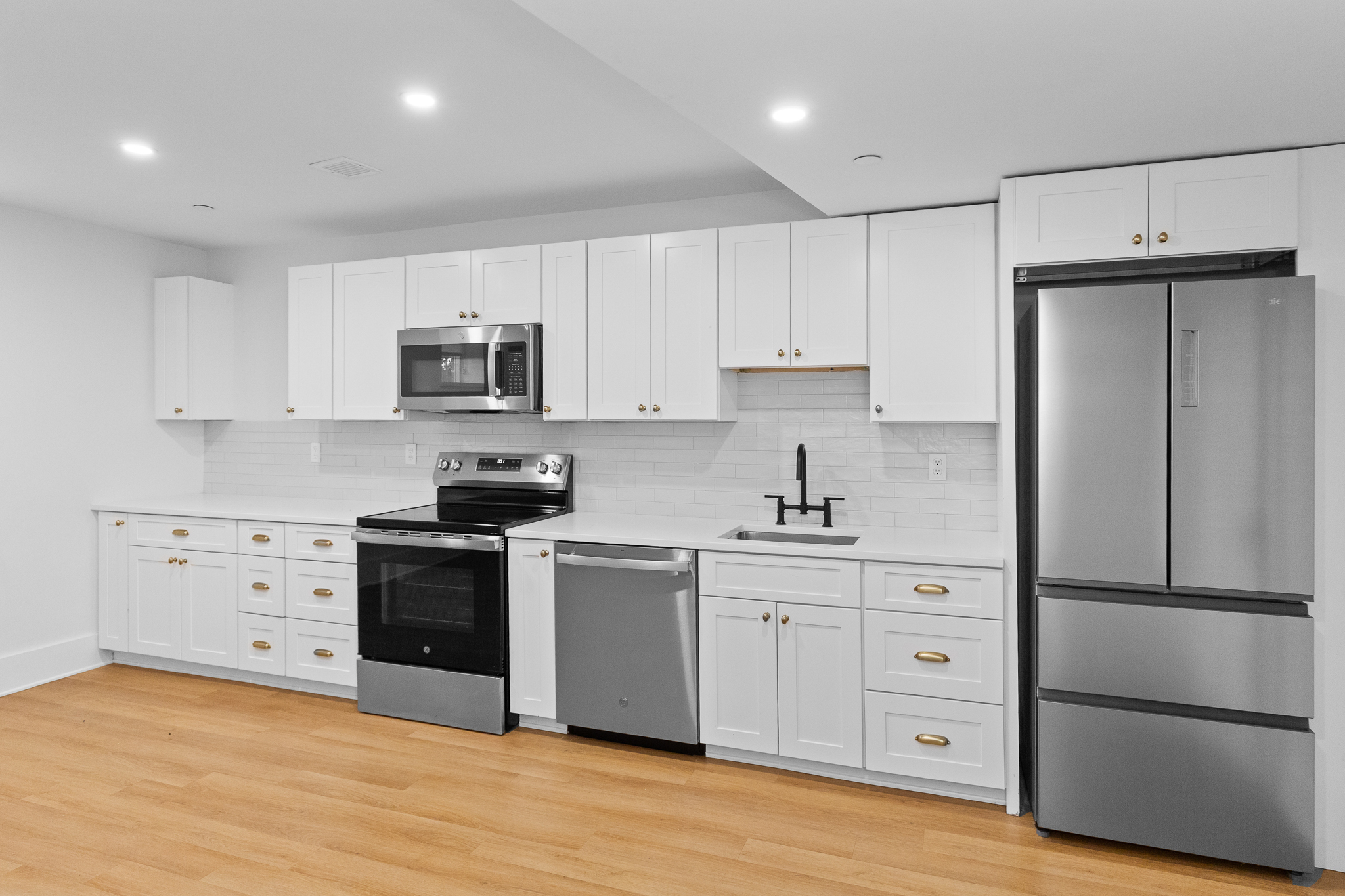 180 George M Cohan Boulevard - G08