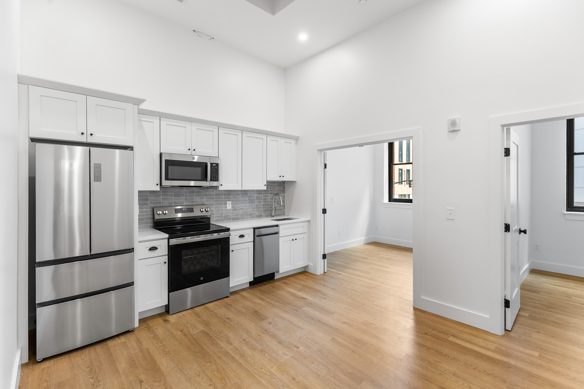 101 Richmond Street - 211