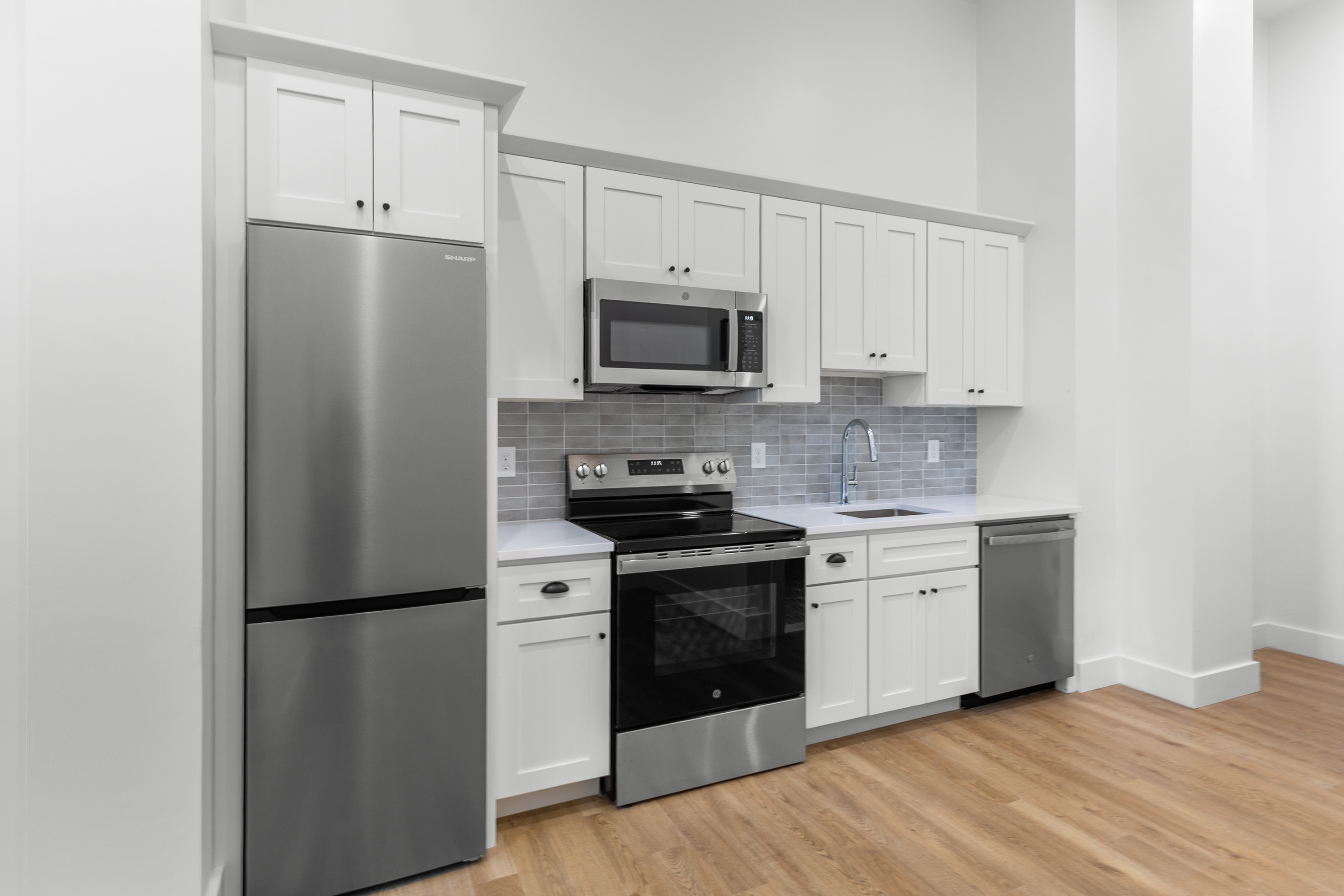101 Richmond Street - 103