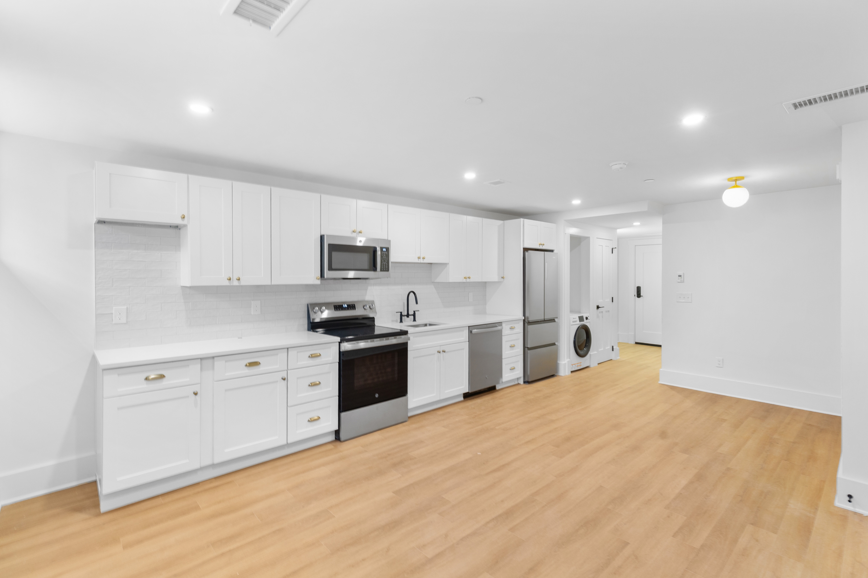 180 George M Cohan Boulevard - G02